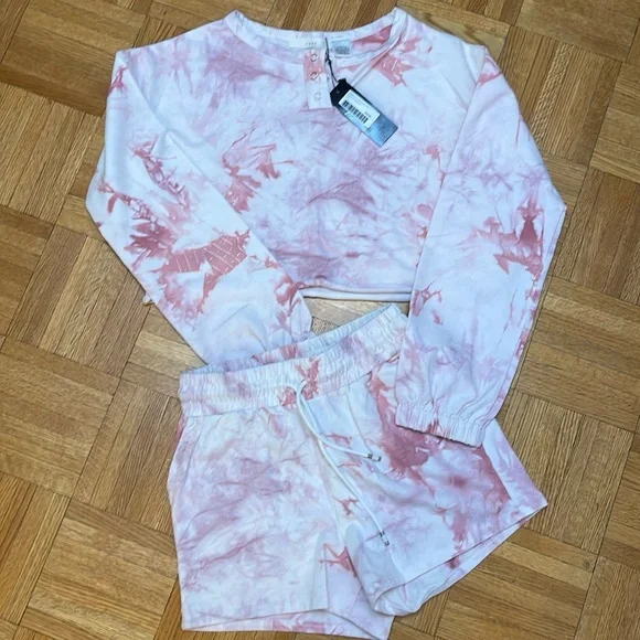 Luna - Picture 1 of 13